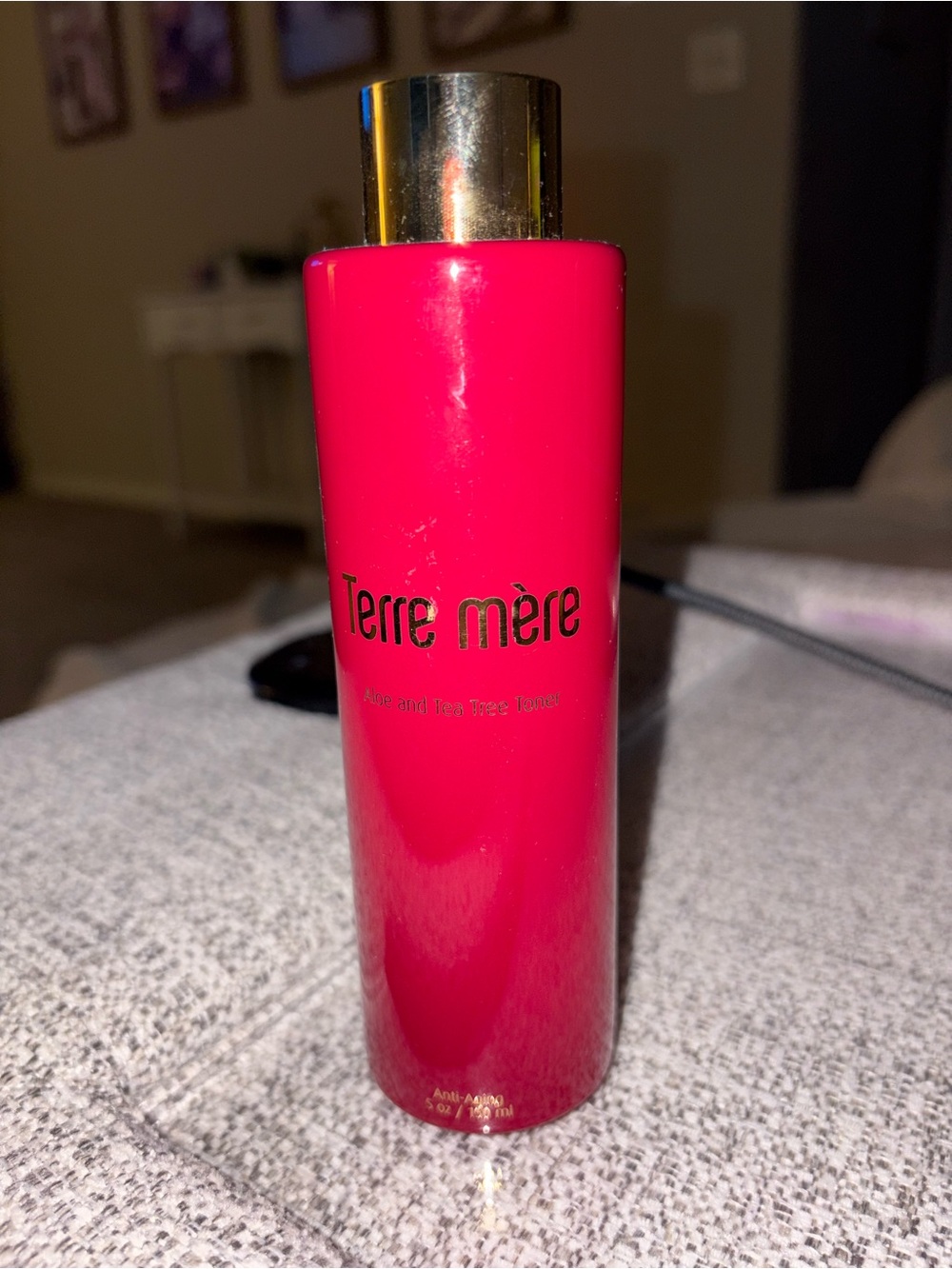 Terre Mère Tea Tree and Aloe Toner - Bright Pink Bottle